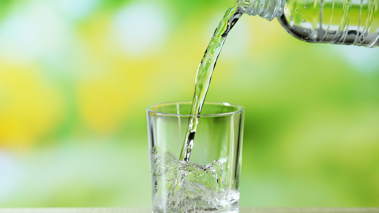 Florina Lungu - 5 ways to stay hydrated for optimal brain performance